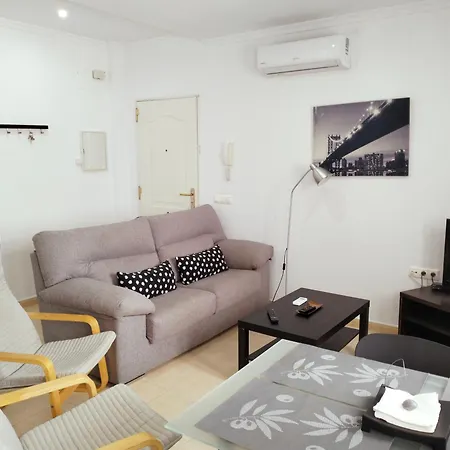 Apartamento Garcia Lorca 627,solo Famila Y Parejas *