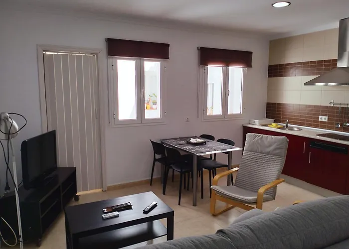 Garcia Lorca 627,solo Famila Y Parejas Appartement